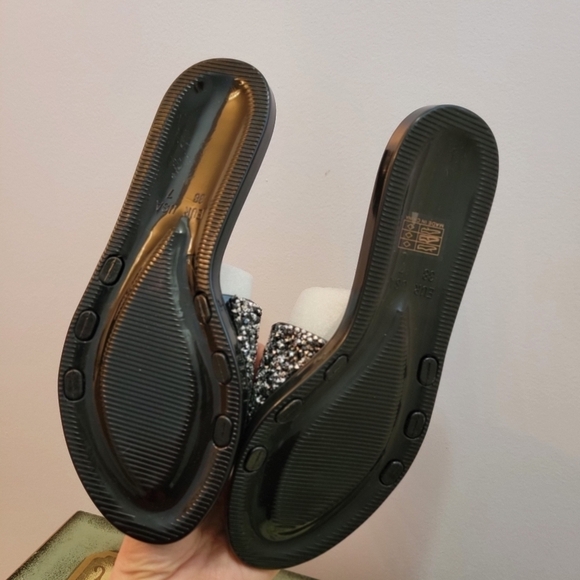 NWOT Black and Silver Glitter Slides Size 7 - Picture 5 of 6